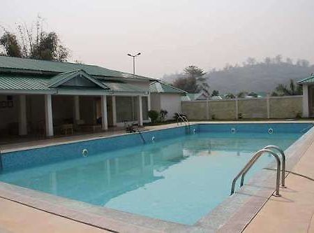 United-21 Grassland Hotel Bagori ภายนอก รูปภาพ