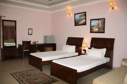 United-21 Grassland Hotel Bagori ภายนอก รูปภาพ